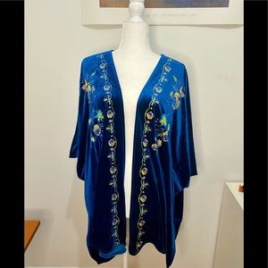 Beautiful Velvet Caftan with Embroidered Flowers